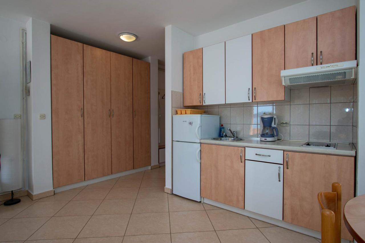 Apartments Matas Sukošan Eksteriør billede