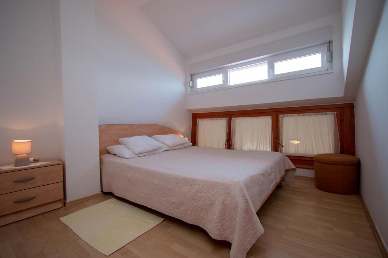 Apartments Matas Sukošan Eksteriør billede