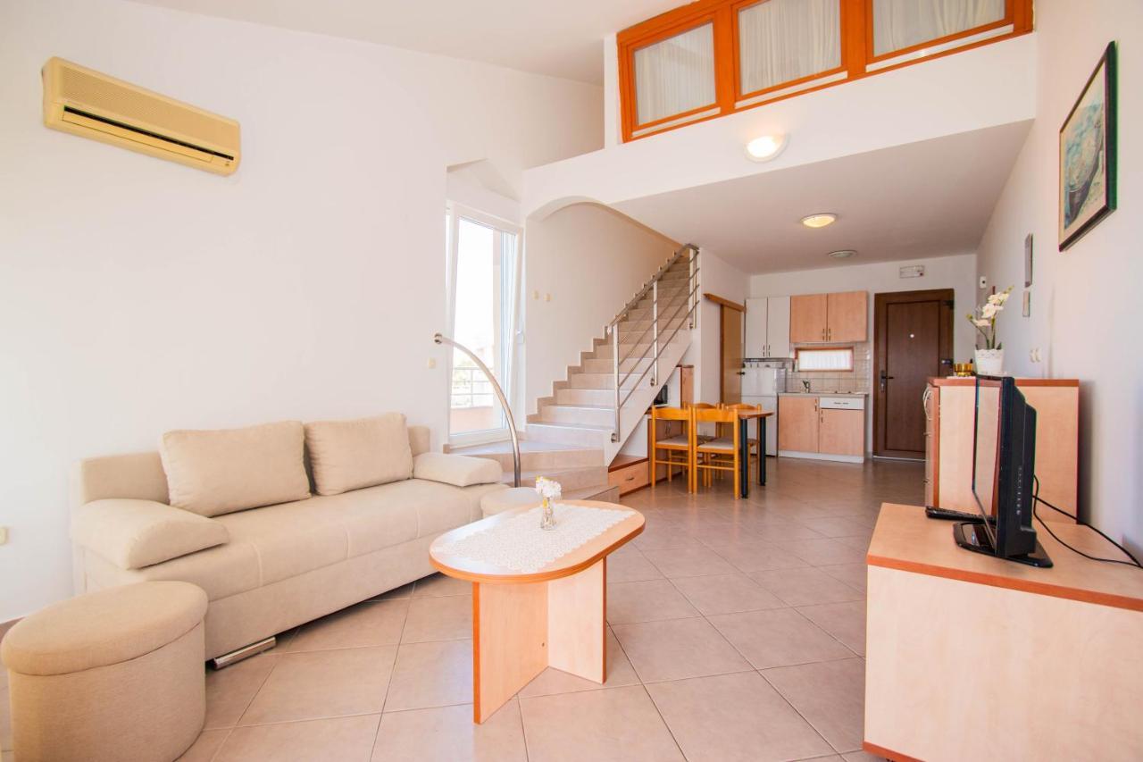 Apartments Matas Sukošan Eksteriør billede
