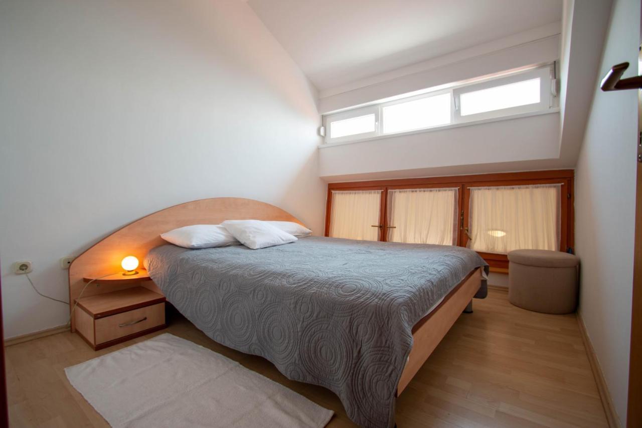 Apartments Matas Sukošan Eksteriør billede