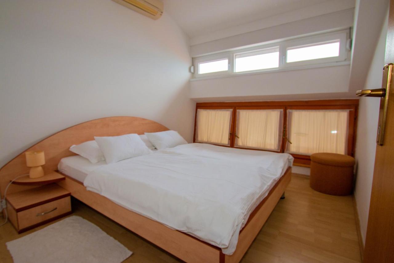 Apartments Matas Sukošan Eksteriør billede