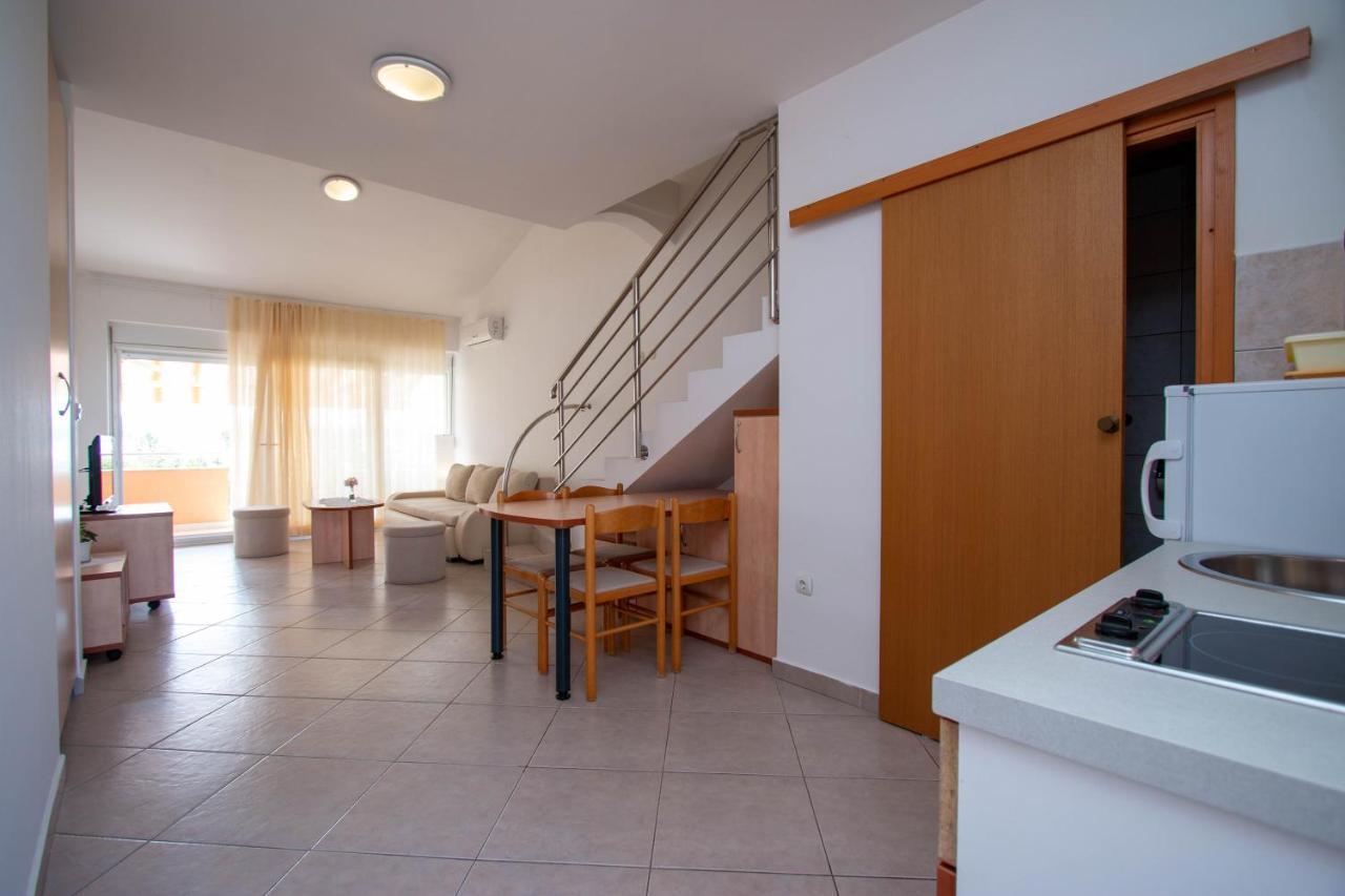 Apartments Matas Sukošan Eksteriør billede