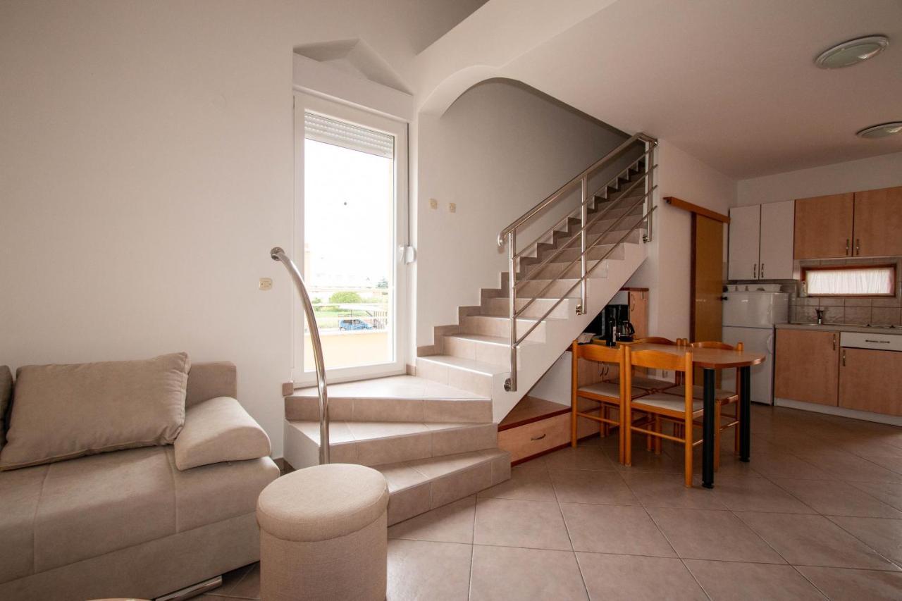 Apartments Matas Sukošan Eksteriør billede
